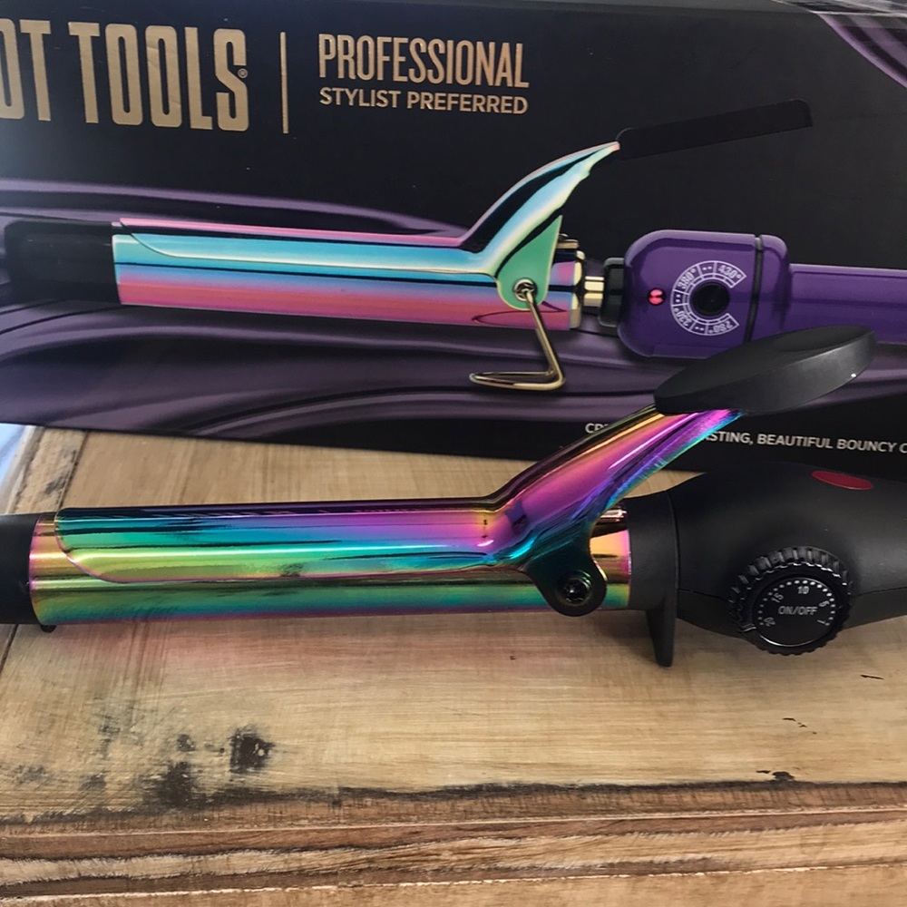 Rainbow barrel curling iron